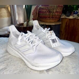 Adidas Ultra Light Boost 5 W Running Shoe